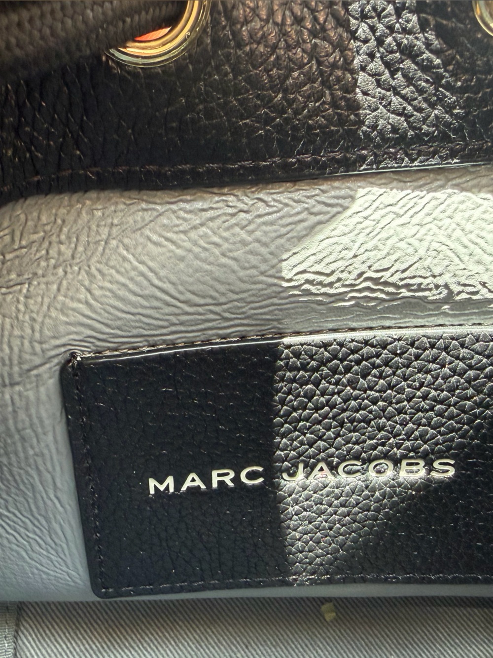 Marc Jacobs Black Pebbled Leather Bucket Bag with Striped Top Handle - Picture 2 of 5